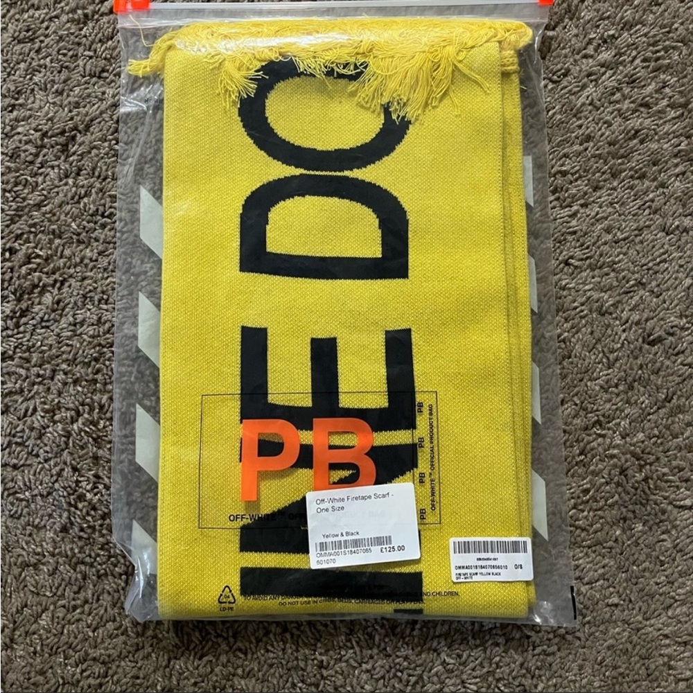 OffWhite firetape scarf